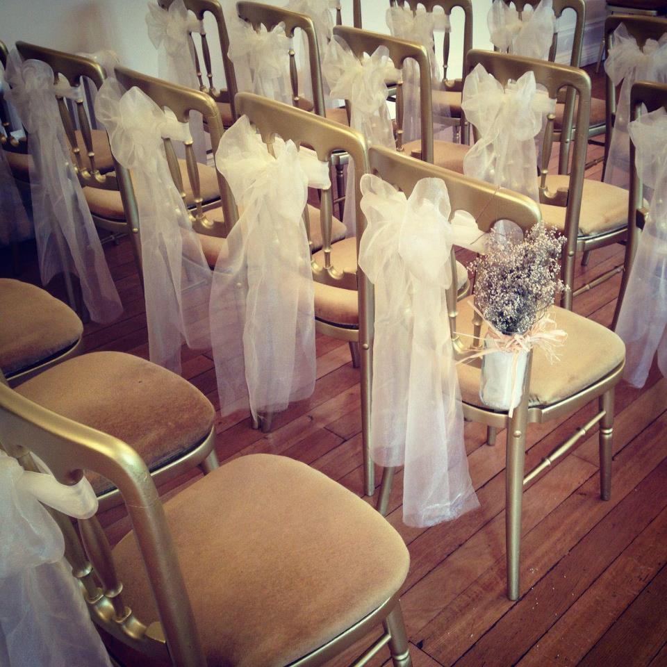 Roses & Ribbons